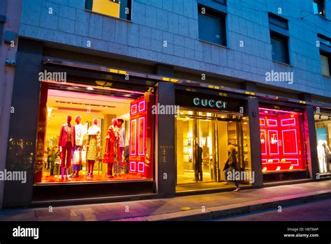 orari apertura gucci montenapoleone|gucci milano monte napoleone.